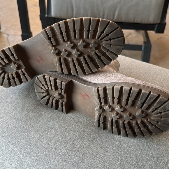 WOMEN'S CLIFFS BY WHITE MOUNTAIN MASTERY CHELSEA BOOTIES - Picture 9 of 9